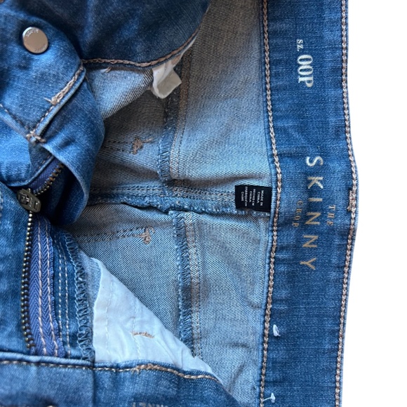 Women's White House Black Market 00P Petite Blue Denim Low Rise Skinny Crop Jean - Picture 6 of 7